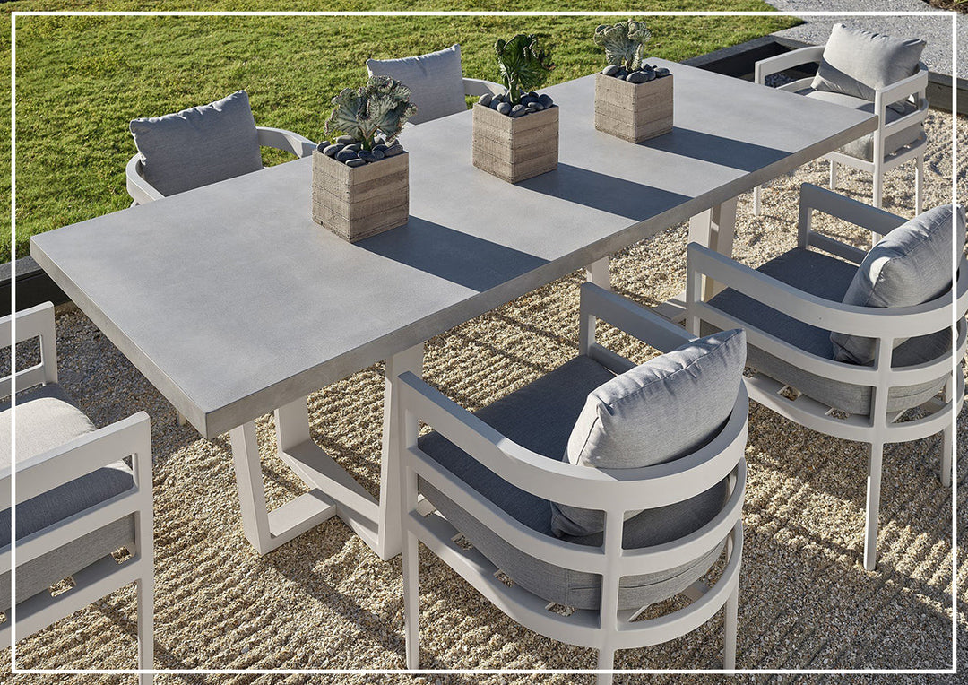 Universal Furniture Coastal Living Outdoor South Beach Large Rectangular Dining Table