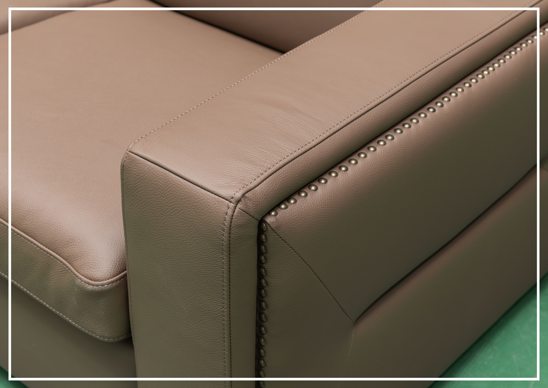 Kathy Ireland Alaves 3-Seater Brown Leather Sleeper Sofa (Queen Size)