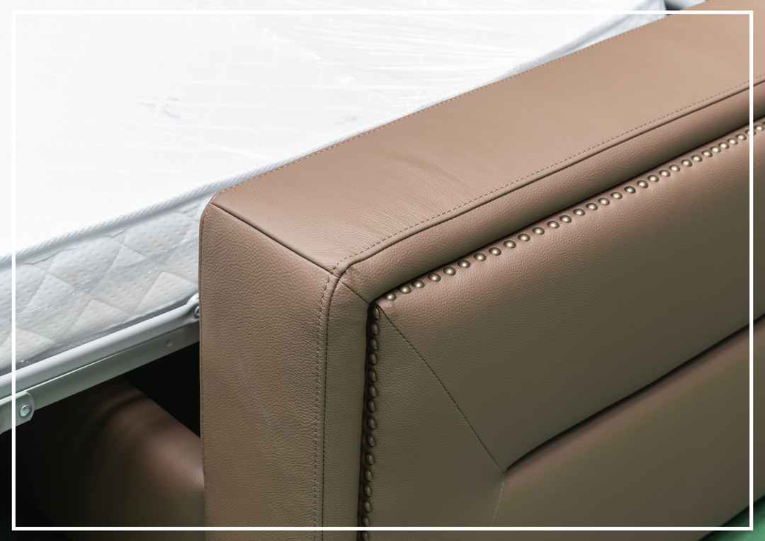 Kathy Ireland Alaves 3-Seater Brown Leather Sleeper Sofa (Queen Size)