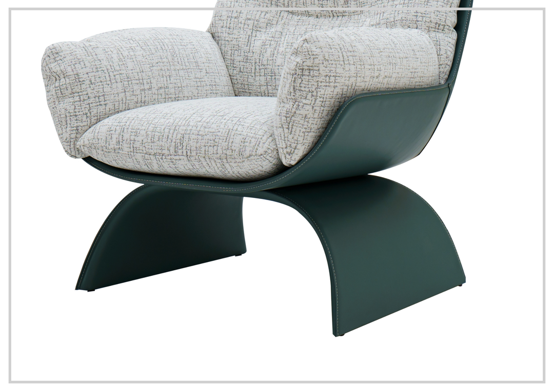 Klaussner Svelto Light Gray Leisure Lounge Chair