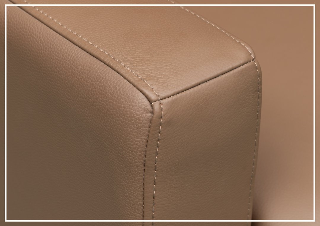 Klaussner Nova Leather Queen Sleeper Sofa with Pull Out Mechanism - SOFABED
