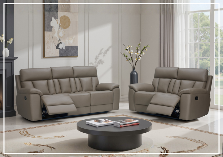 Klaussner Radioso Manual Reclining Leather Living Room Set